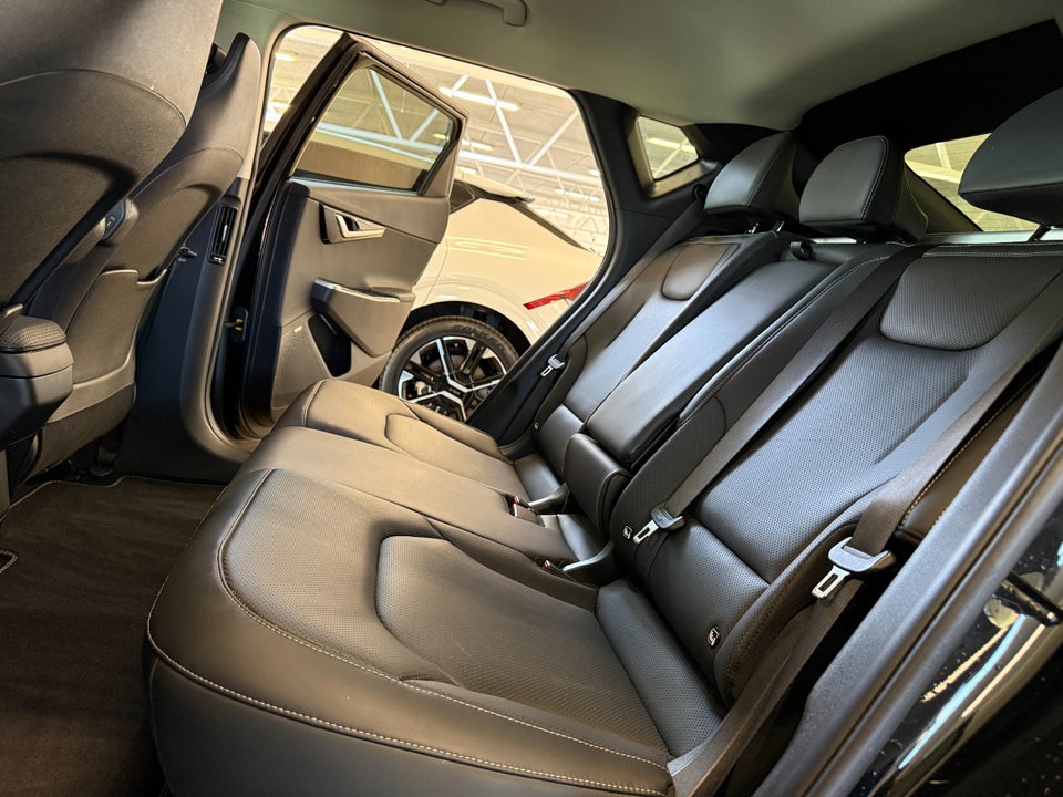 Kia EV6 77 Long Range Upgrade 5d