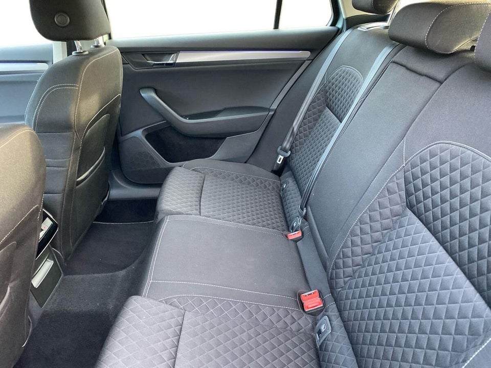 Skoda Superb 1,4 TSi 150 Style Combi DSG 5d