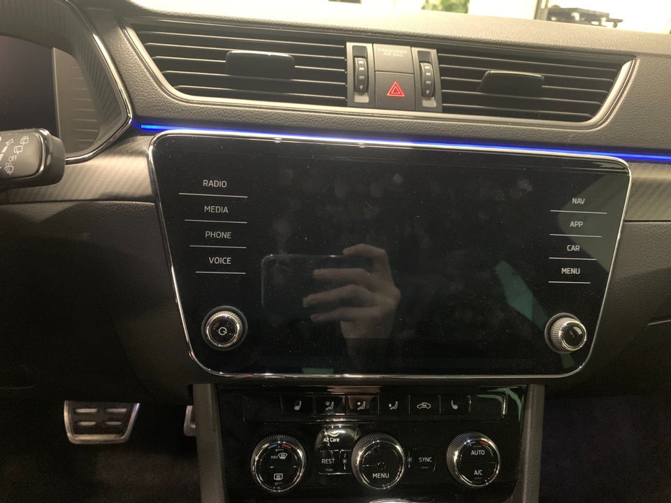 Skoda Superb 1,4 TSi iV Sportline Combi DSG 5d