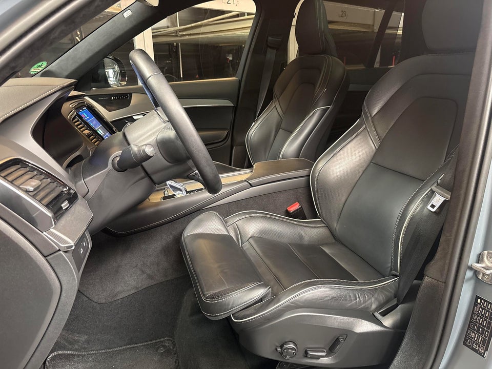 Volvo XC90 2,0 T8 ReCharge Ultimate Dark aut. AWD 7prs 5d