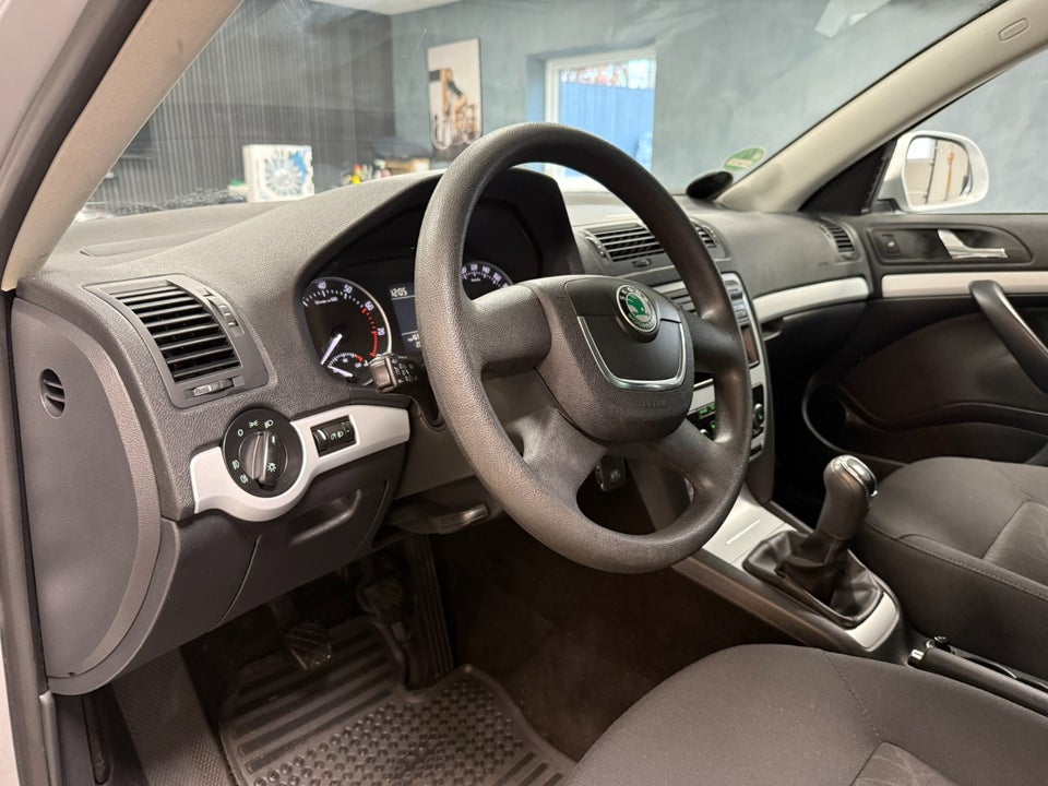 Skoda Octavia 1,2 TSi 105 Ambiente Combi 5d