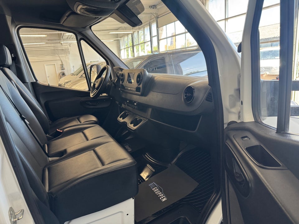 Mercedes Sprinter 317 2,0 CDi A3 Chassis aut. RWD 2d