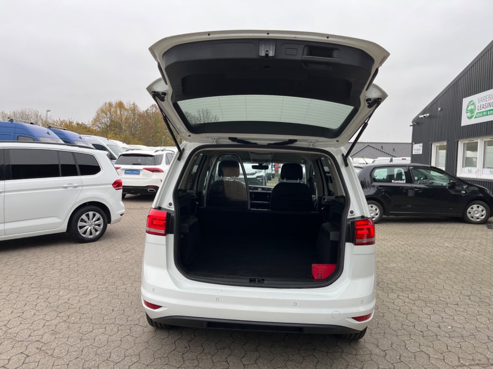 VW Touran 2,0 TDi 115 Highline DSG Van 5d