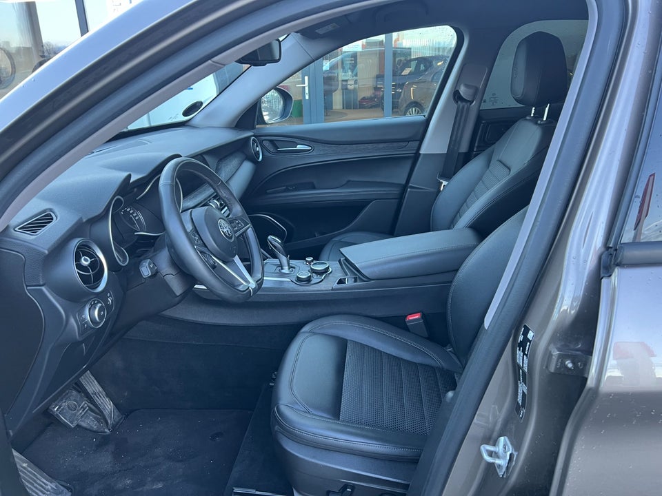 Alfa Romeo Stelvio 2,2 JTD 190 Edizione aut. Van 5d