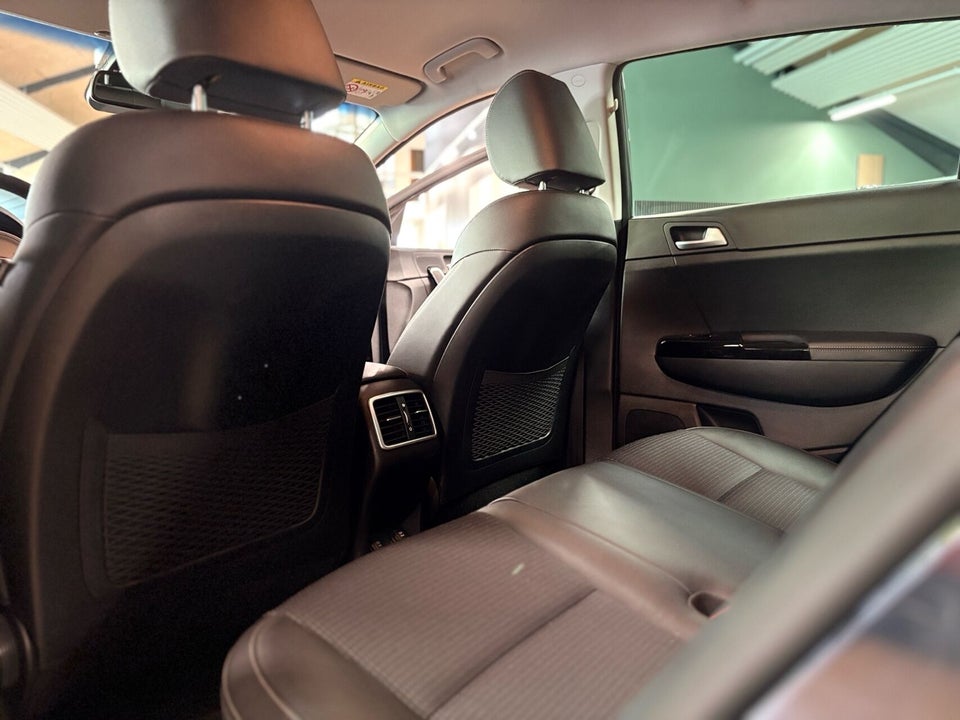 Kia Sportage 1,6 T-GDi Vision DCT 5d