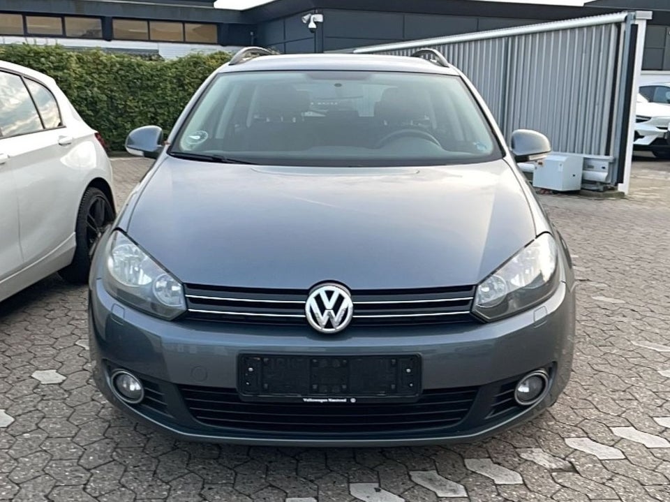 VW Golf VI 1,6 TDi 105 Comfortline Variant BMT 5d