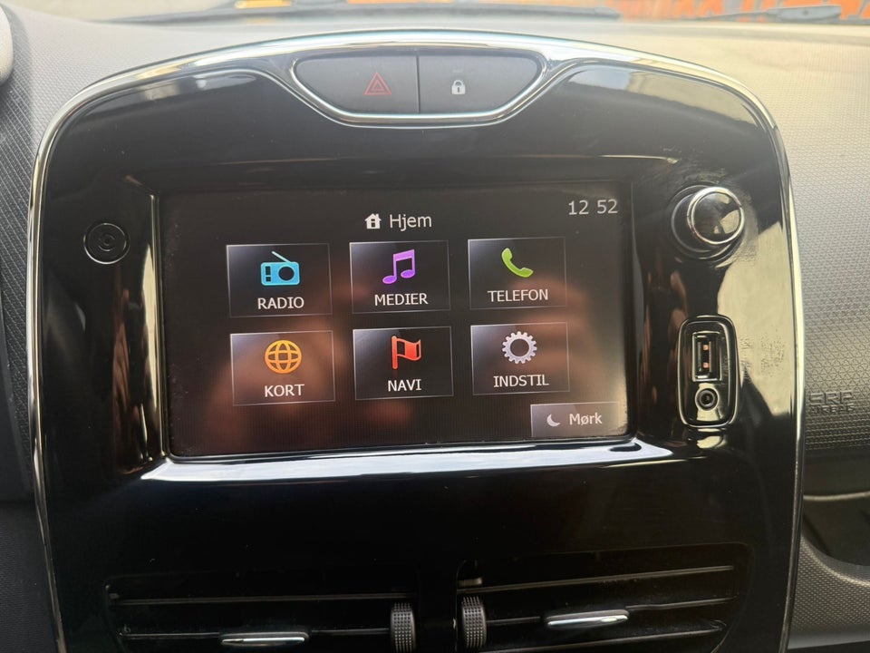 Renault Clio IV 0,9 TCe 90 Expression Sport Tourer 5d