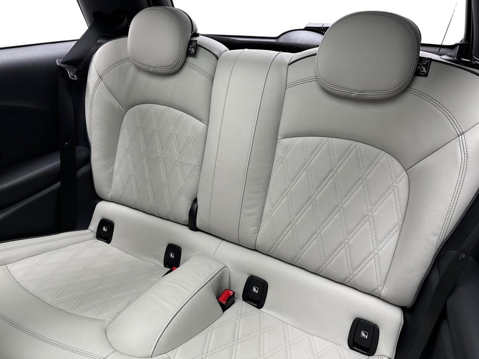 MINI Cooper SE Maximise 3d