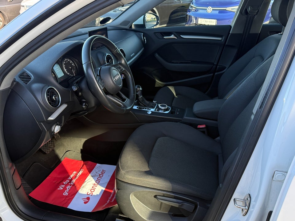 Audi A3 1,4 e-tron Sportback S-tr. 5d