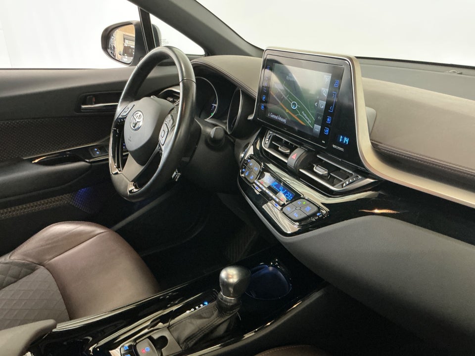 Toyota C-HR 1,8 Hybrid C-HIC CVT 5d