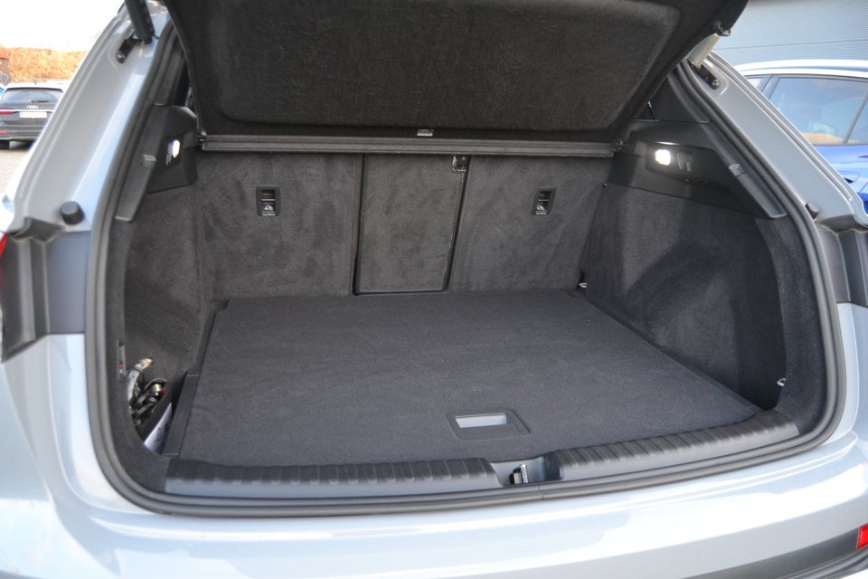 Audi Q4 e-tron 50 S-line quattro 5d