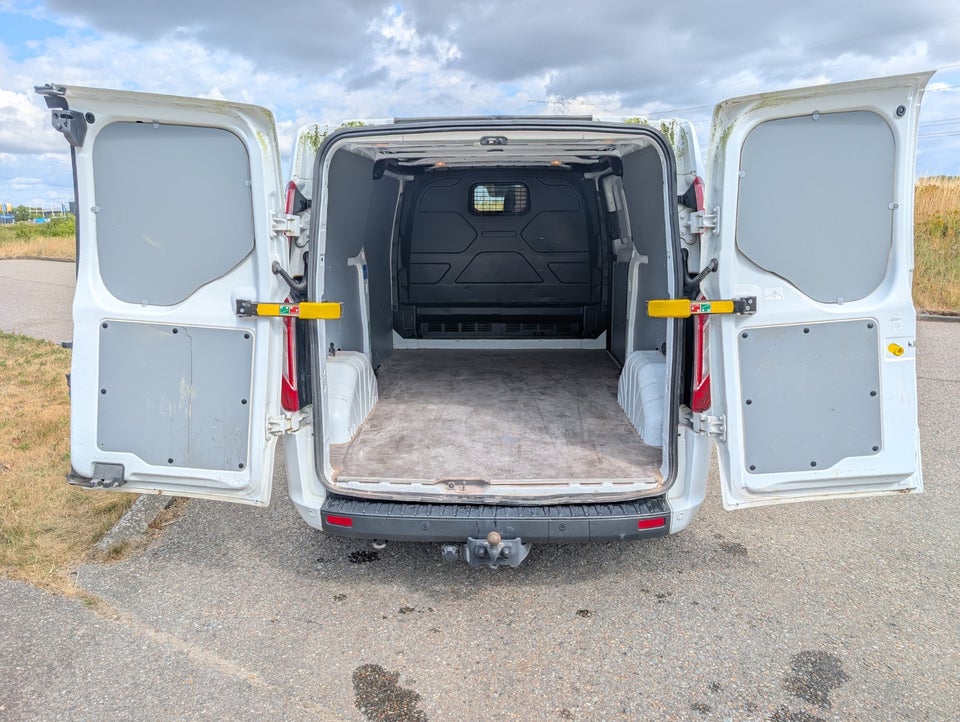 Ford Transit Custom 300 L2 2,0 TDCi 130 Trend