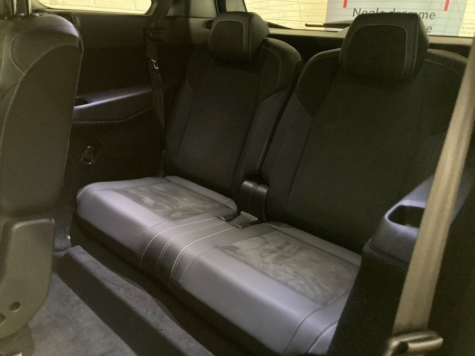 Peugeot e-5008 77 GT Pack AWD 7prs 5d