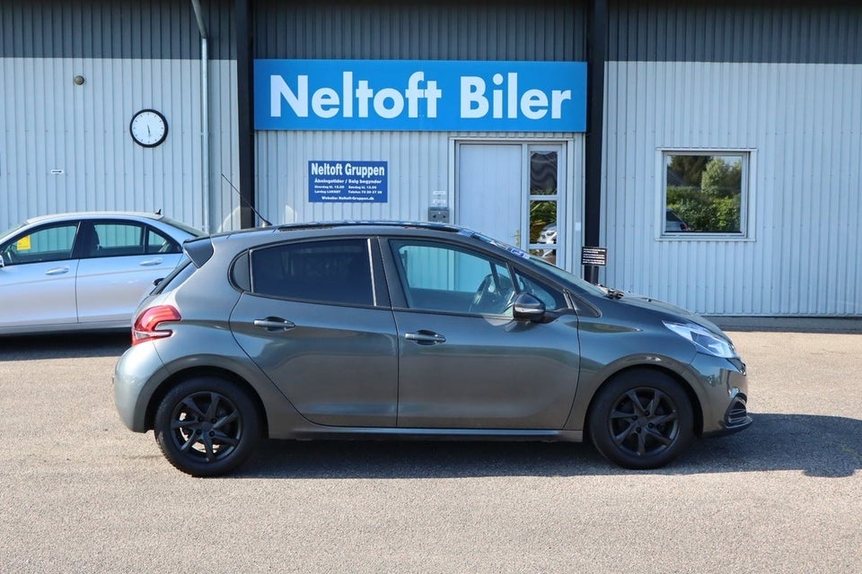 Peugeot 208 1,6 BlueHDi 100 Allure Sky 5d