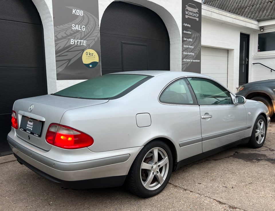 Mercedes CLK320 3,2 Elegance aut. 2d