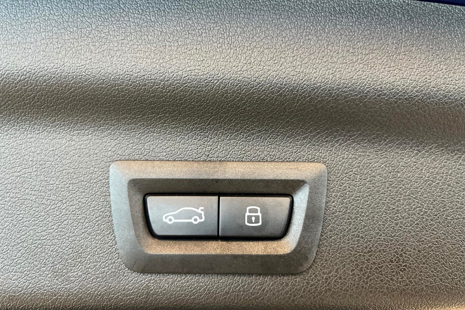 BMW iX1 xDrive30 Fully Charged 5d