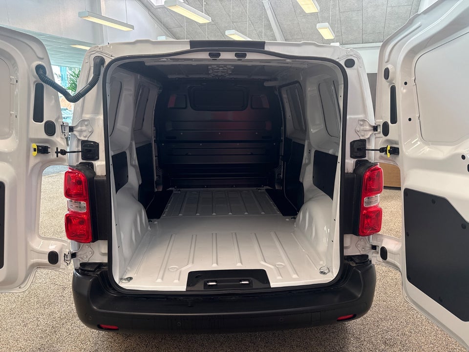 Peugeot e-Expert 50 L2 Plus Van