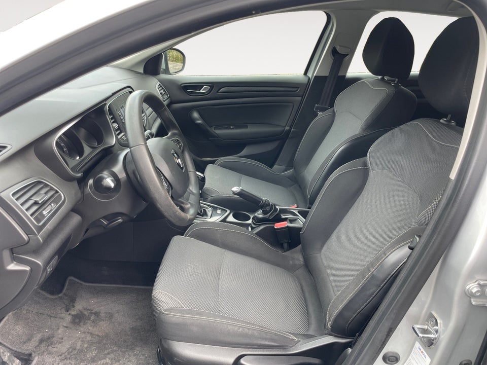 Renault Megane IV 1,2 TCe 100 Life Sport Tourer 5d