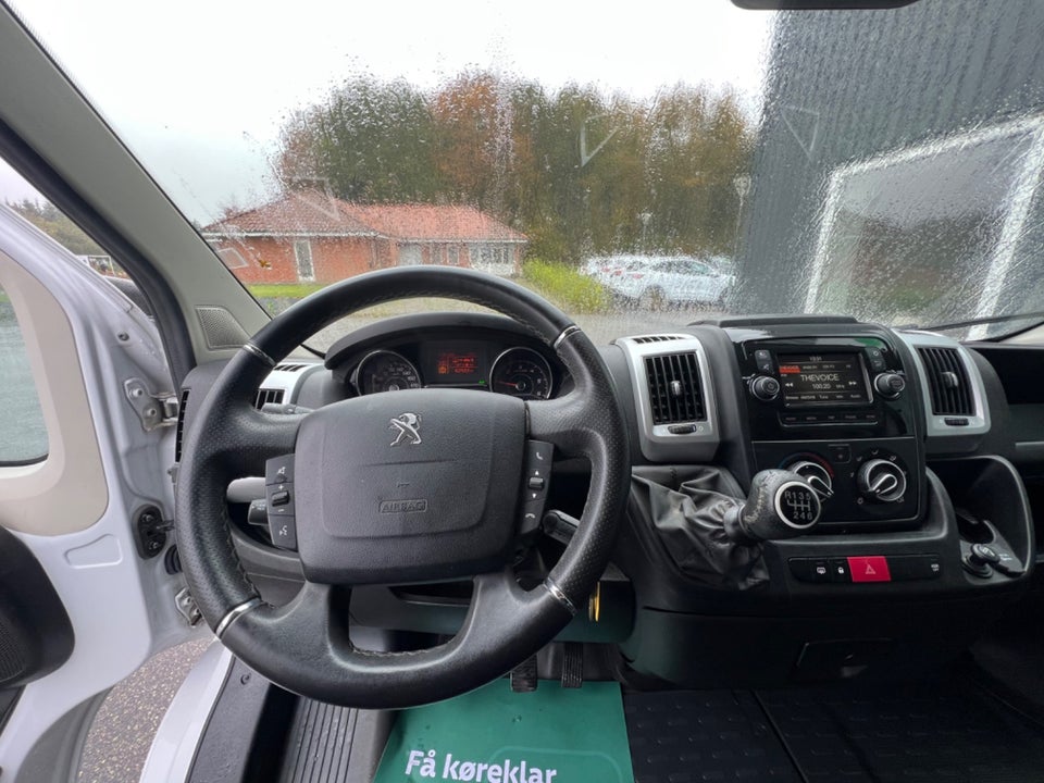 Peugeot Boxer 435 2,2 BlueHDi 165 L2H2 Premium