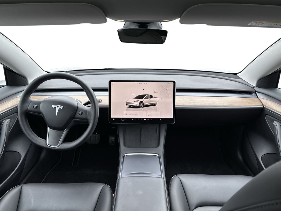 Tesla Model 3 RWD 4d