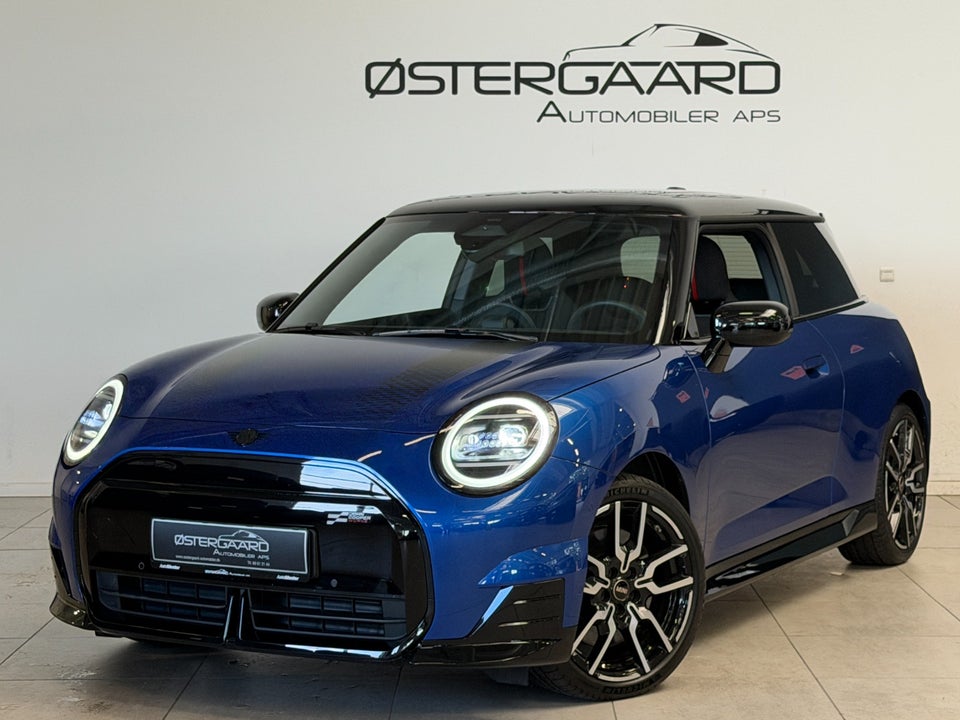 MINI Cooper SE JCW Trim M 3d