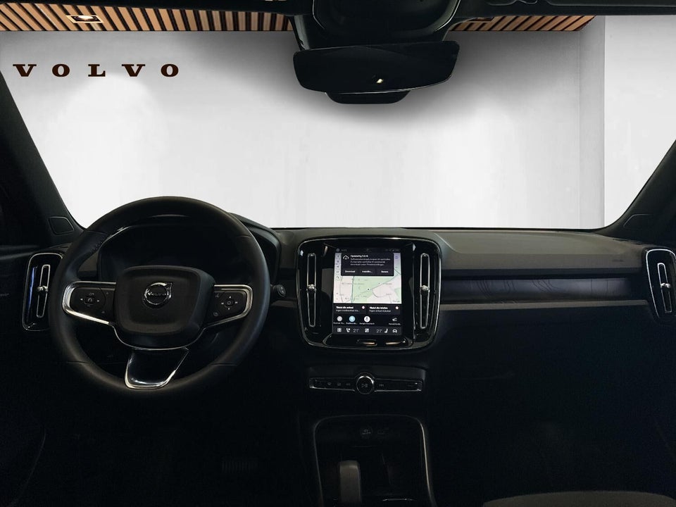 Volvo EX40 Extended Range Black Edition 5d