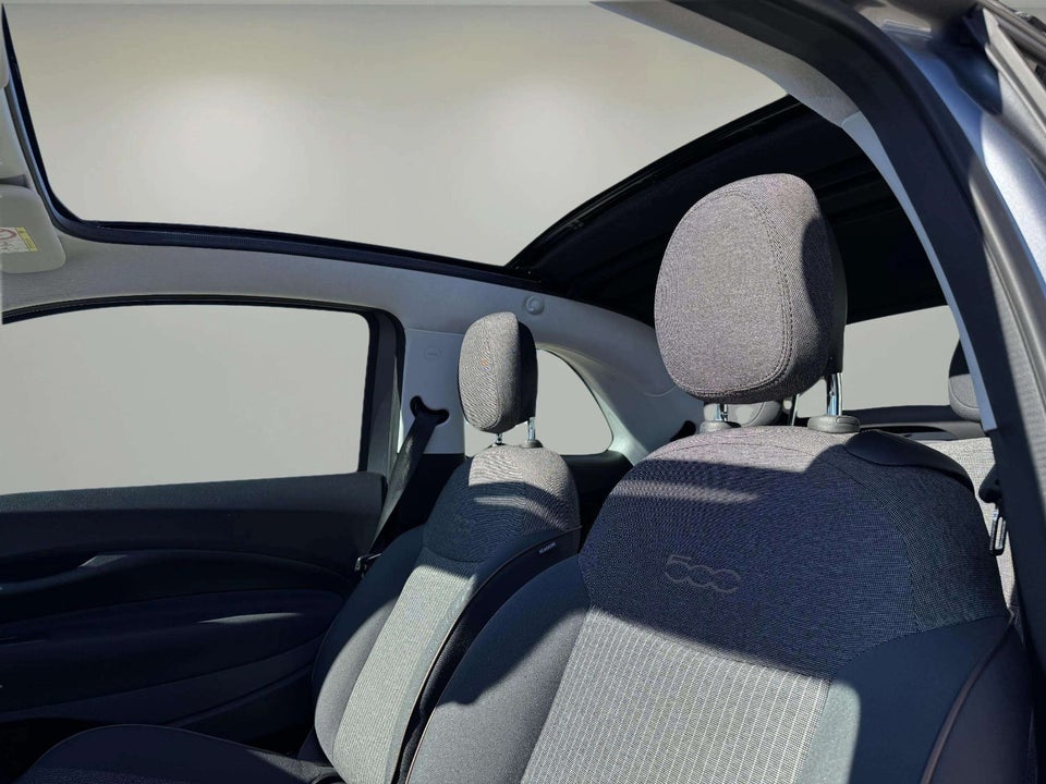 Fiat 500e 42 Icon Cabrio 2d