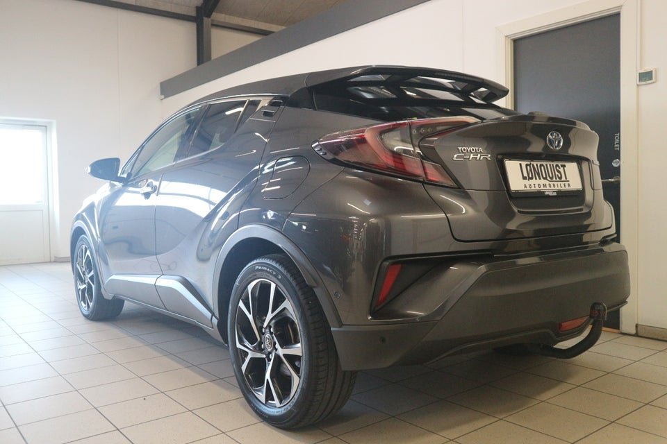 Toyota C-HR 1,8 Hybrid Premium Selected CVT 5d