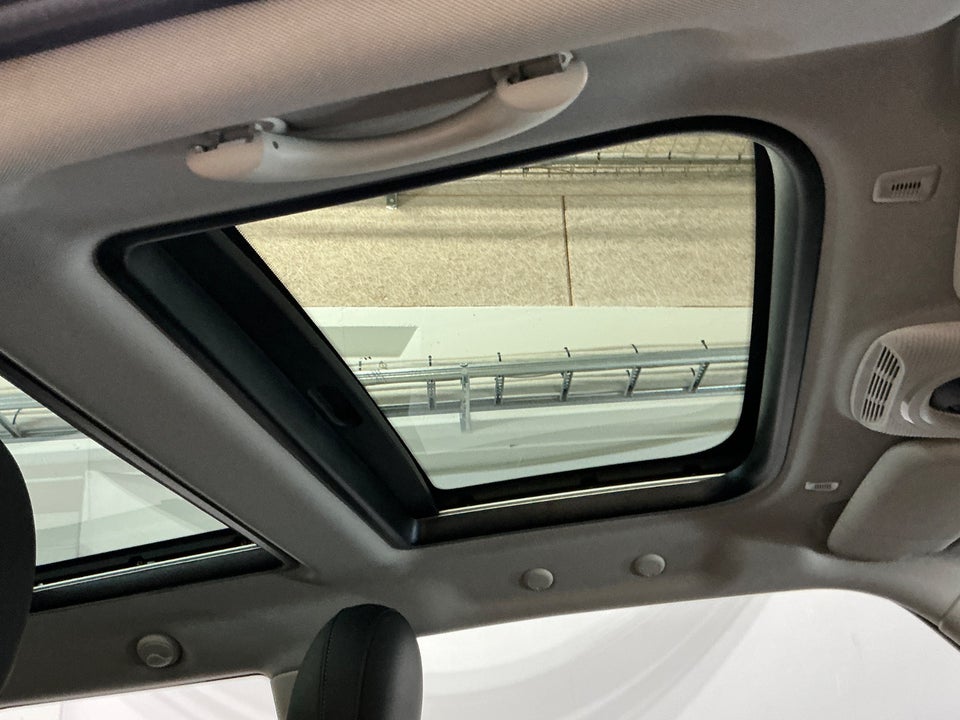 MINI Cooper SE Experience 3d