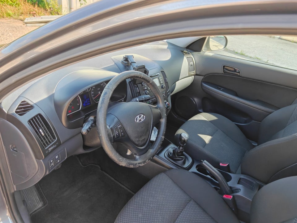 Hyundai i30 1,4 CVVT Comfort 5d