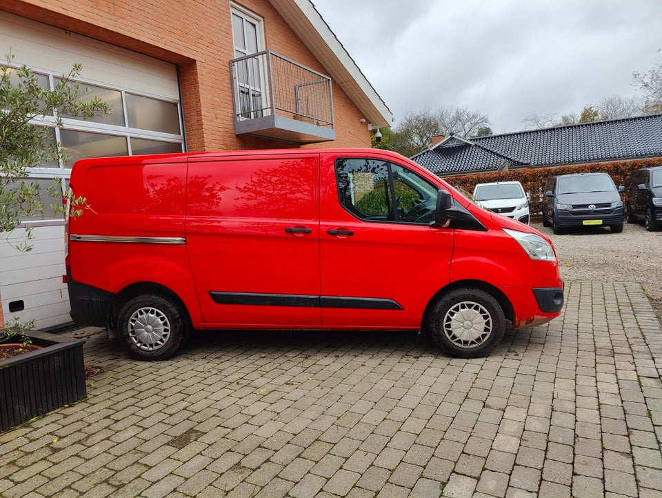 Ford Transit Custom 270S 2,2 TDCi 125 Trend Van 5d