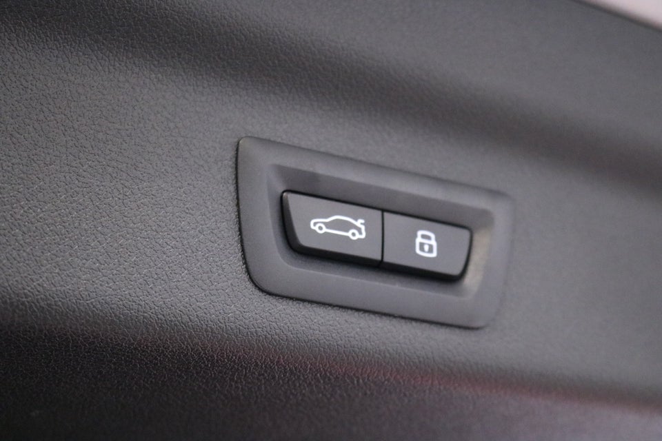 BMW iX1 eDrive20 M-Sport 5d