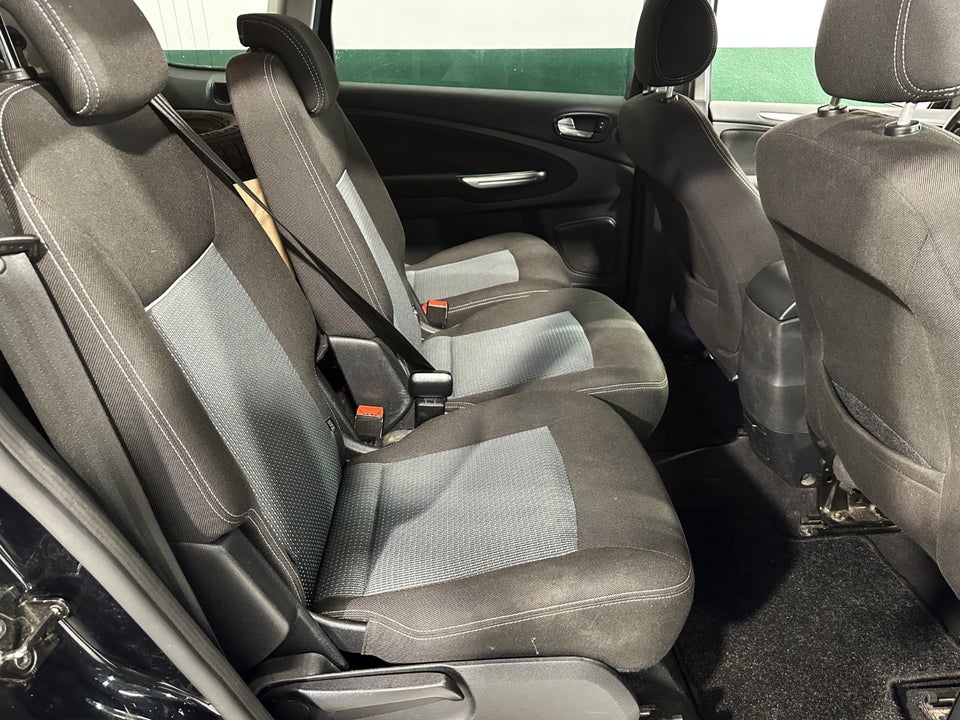 Ford S-MAX 2,0 TDCi 140 Trend 7prs 5d