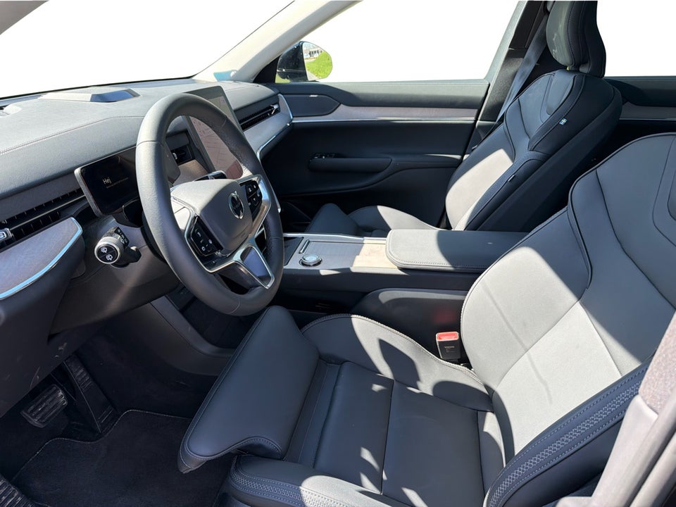 Volvo EX90 Plus 7prs 5d