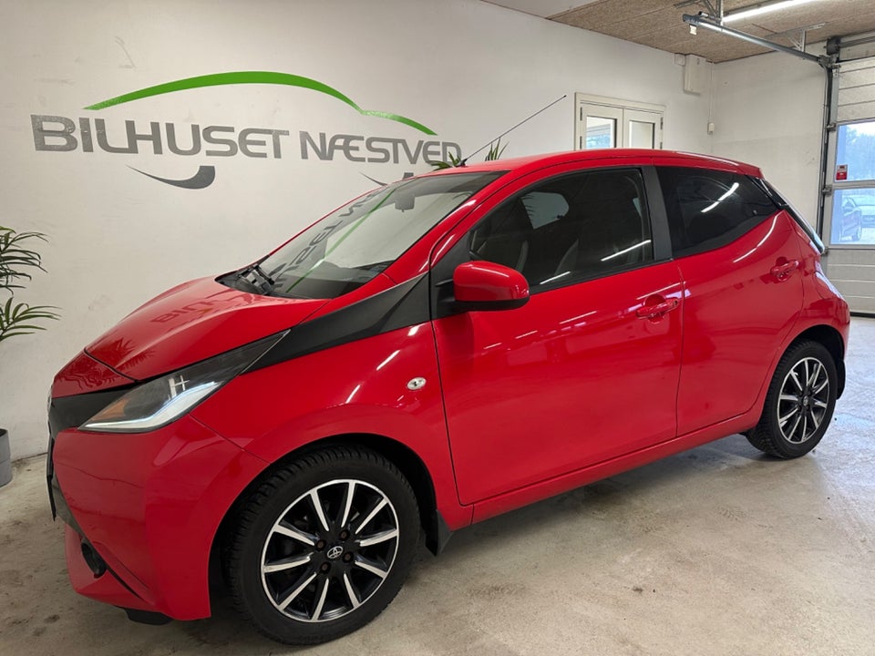 Toyota Aygo 1,0 VVT-i x-press 5d