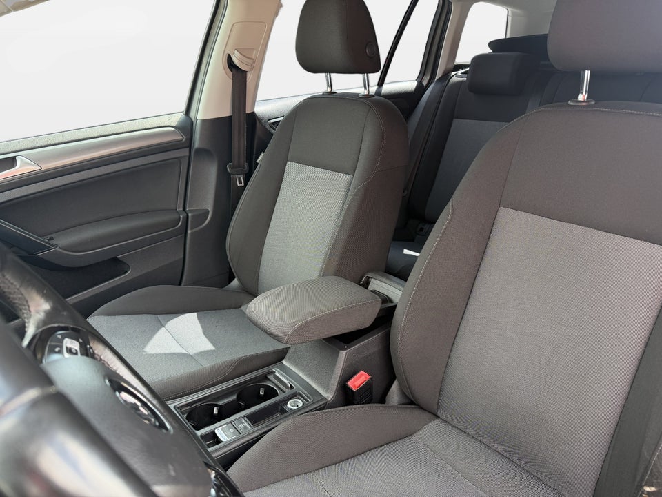 VW Golf VII 1,4 TSi 125 Style Variant DSG BMT 5d