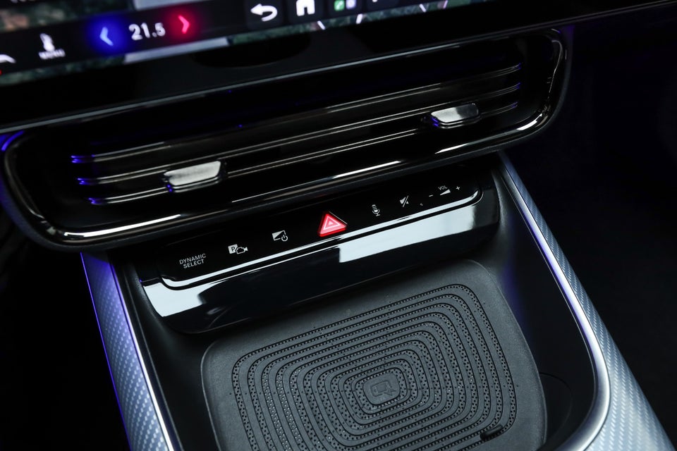 Mercedes CLA250+ EQ AMG Advance Plus 4d