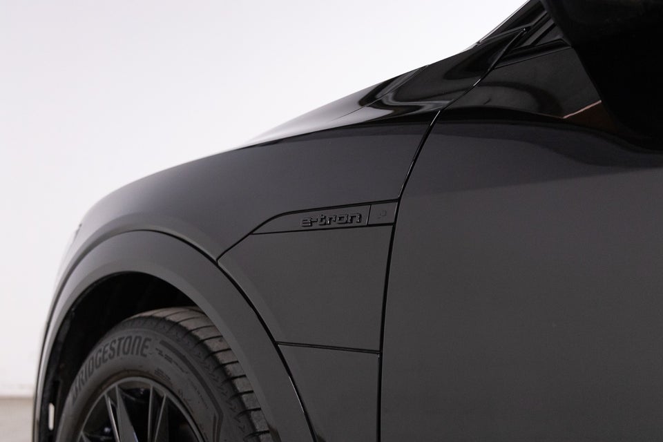 Audi Q8 e-tron 50 Advanced quattro 5d