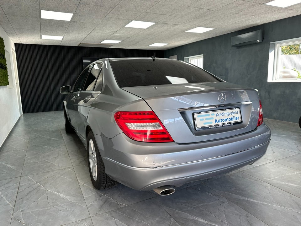 Mercedes C220 2,2 CDi Elegance BE 4d