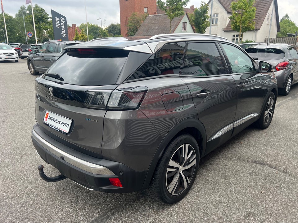 Peugeot 3008 1,6 Hybrid First Selection EAT8 5d