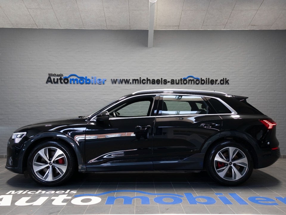 Audi Q8 e-tron 55 Advanced quattro 5d