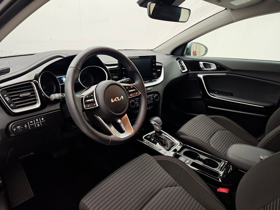 Kia Ceed 1,6 PHEV Prestige SW DCT 5d