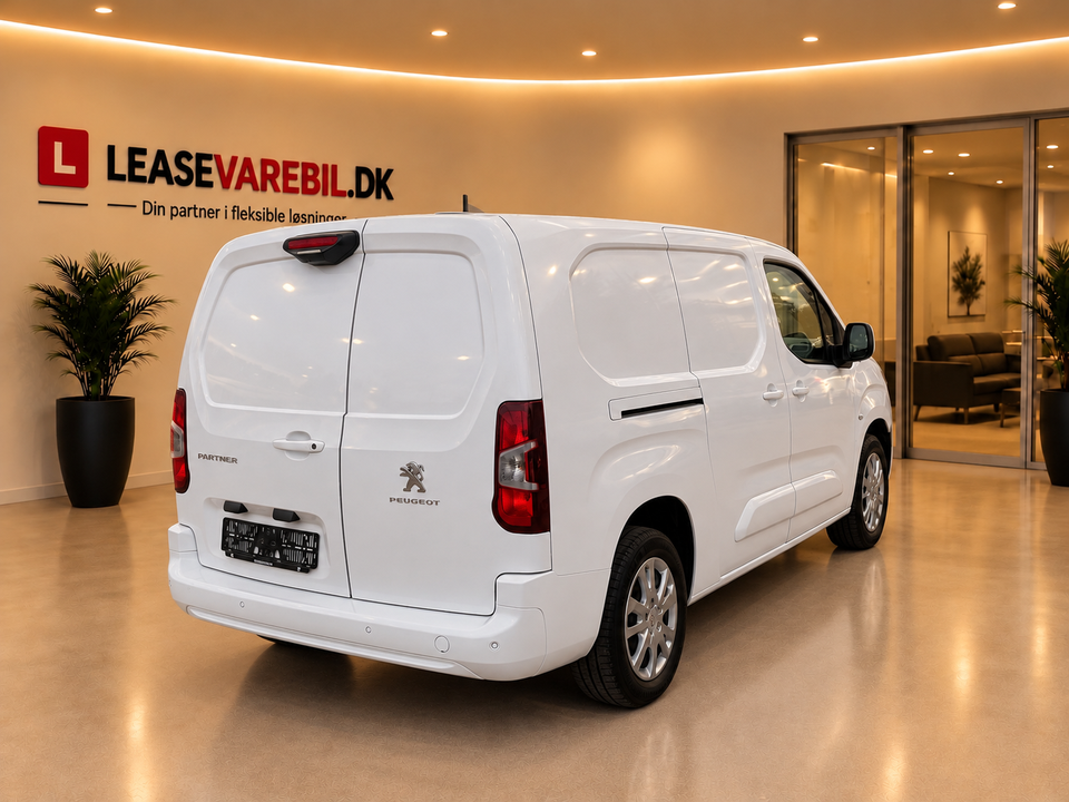 Peugeot Partner 1,5 BlueHDi 130 L2V2 Plus EAT8 Van