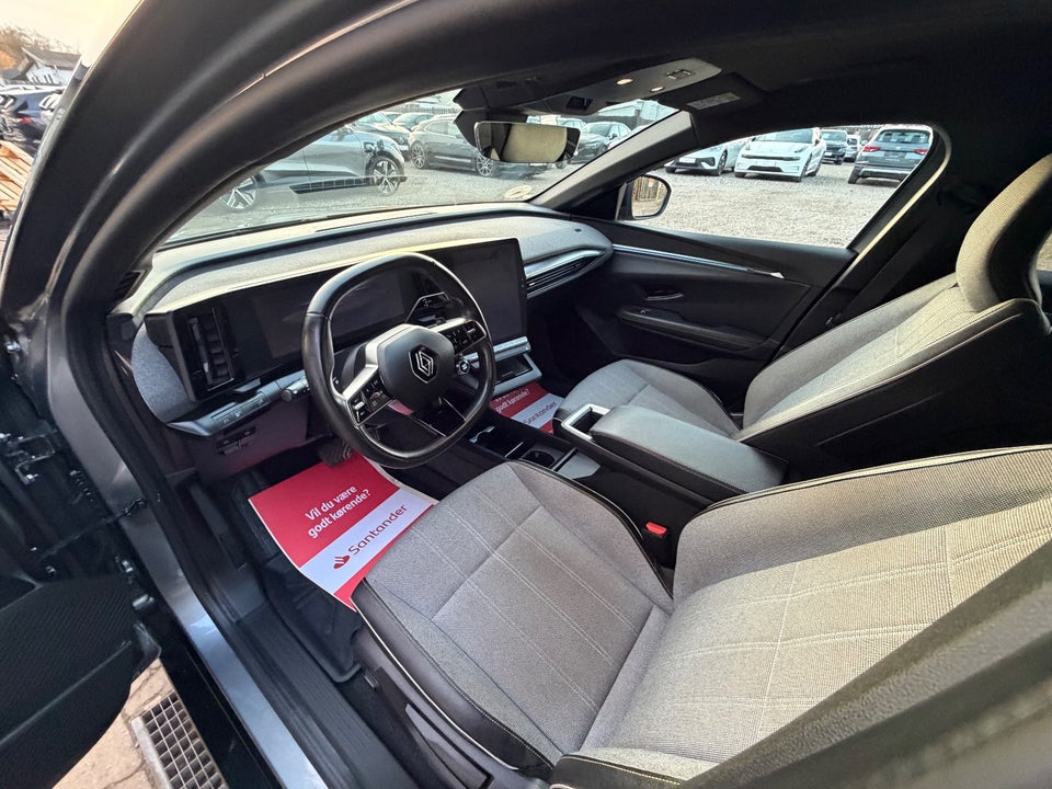 Renault Megane E-Tech 60 Techno 5d