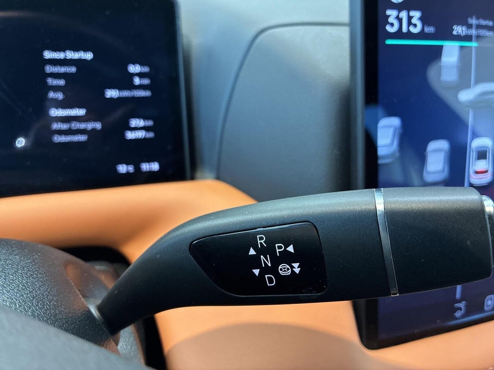 Xpeng G9 Standard Range 5d