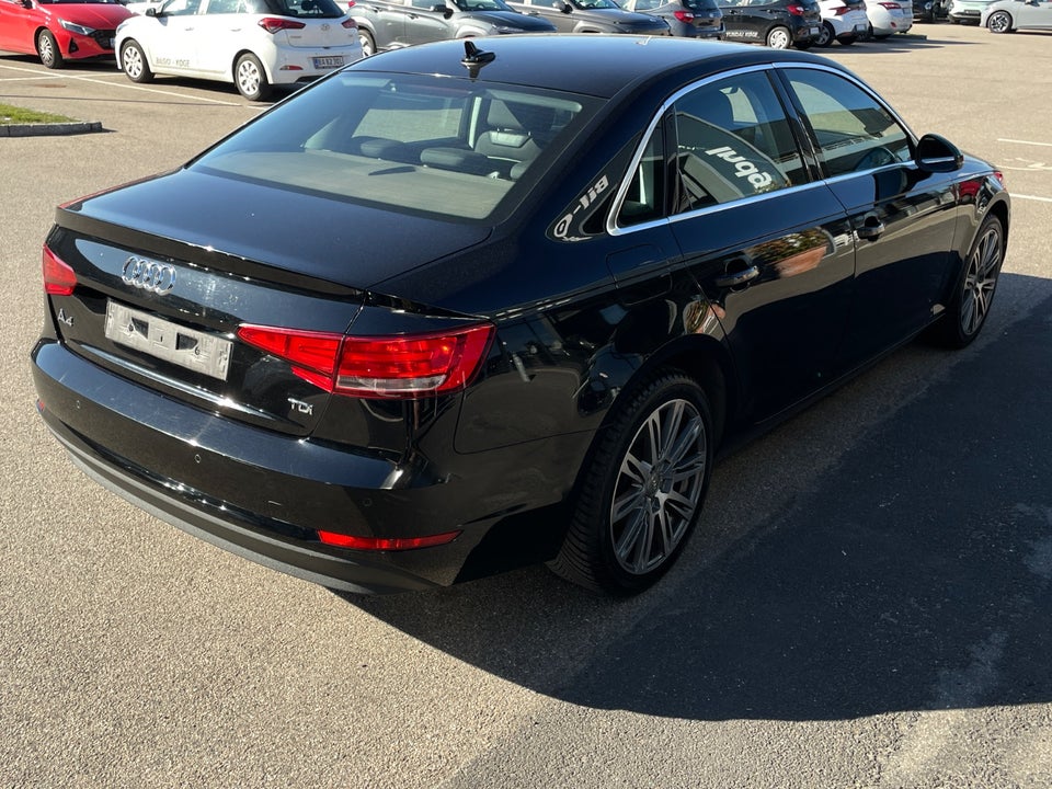 Audi A4 2,0 TDi 150 S-tr. 4d