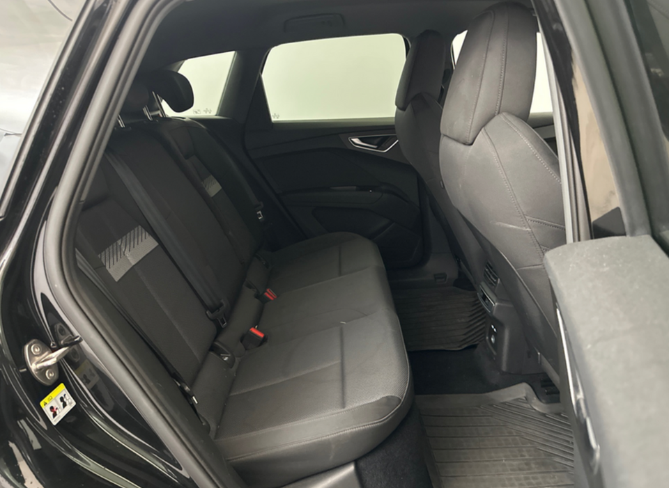 Audi Q4 e-tron 40 Advanced 5d