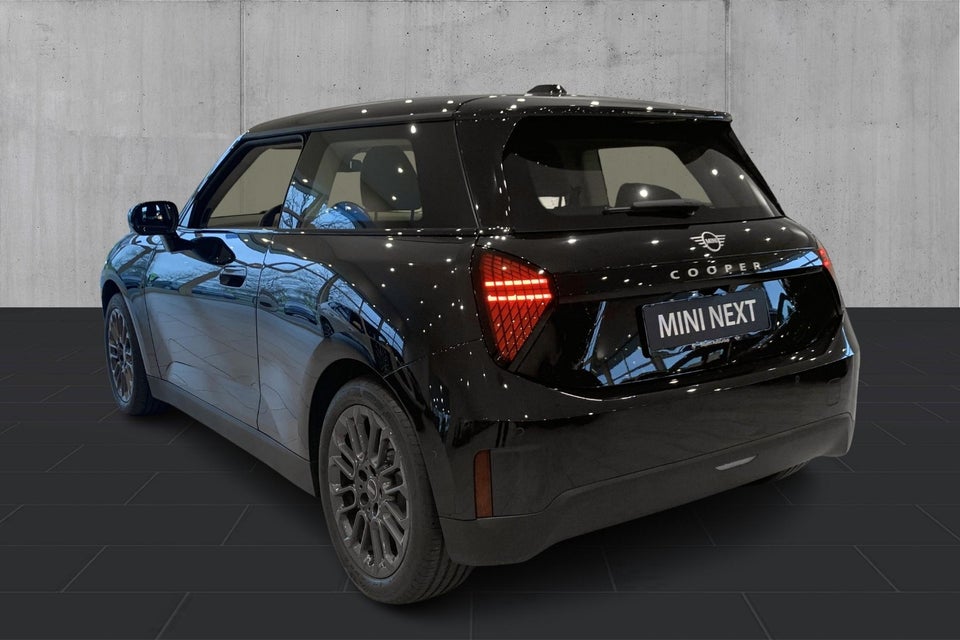 MINI Cooper E Essential Trim XS 3d
