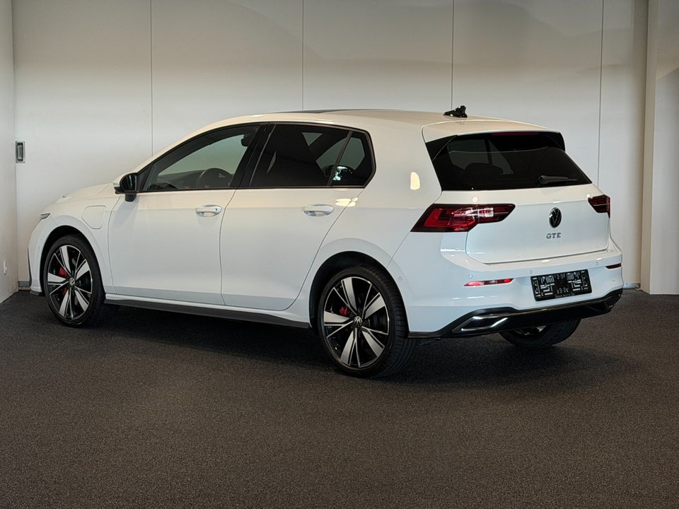 VW Golf VIII 1,4 GTE DSG 5d