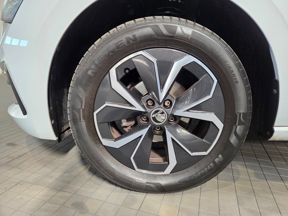 Skoda Scala 1,0 TSi 95 Ambition 5d